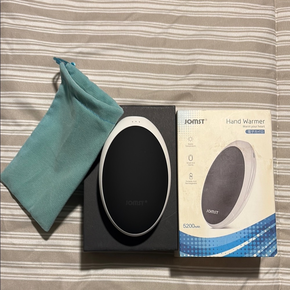 Jomst Black and White Hand Warmer